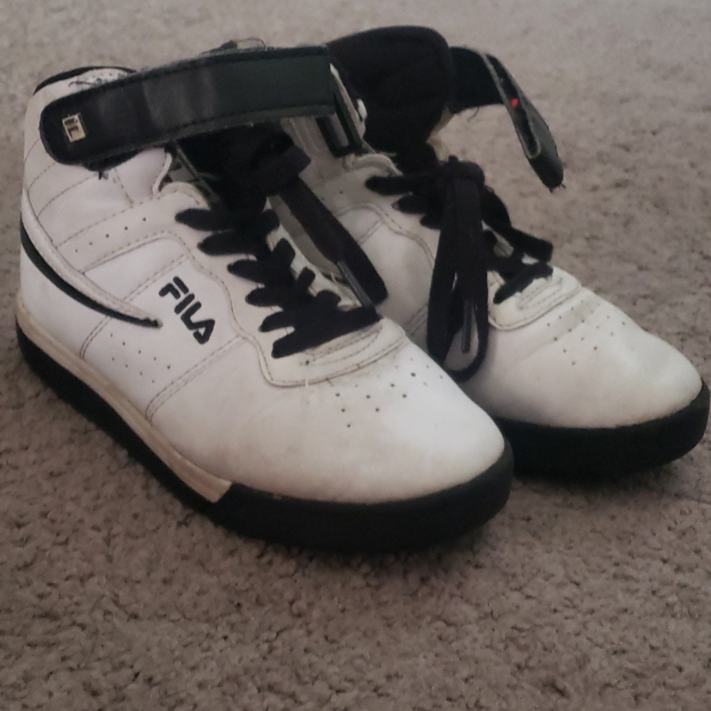 Boys sneakers